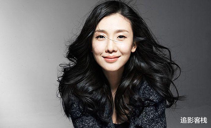 胡静|靠一部戏大红大紫，然后退圈，这6位女星告诉你什么叫楚楚可怜