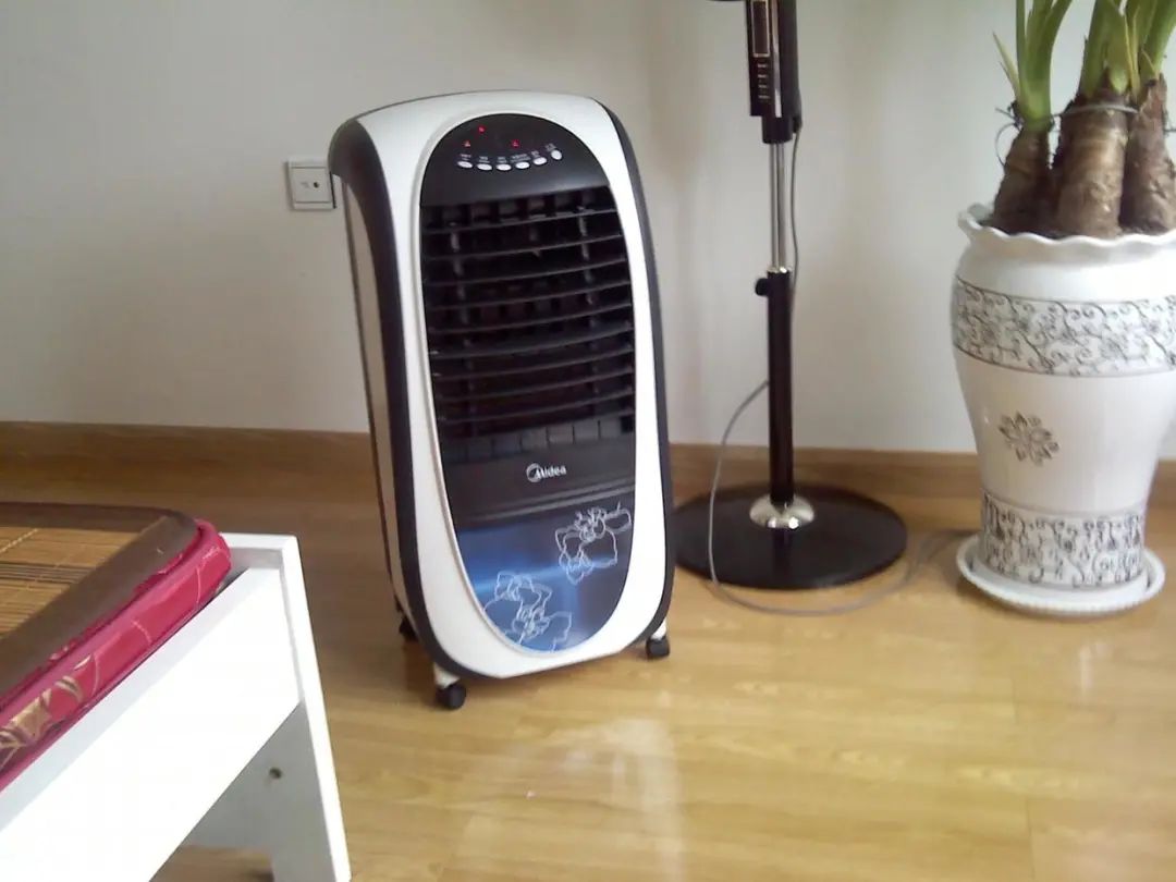 时尚装修设计大全 网评11件最没用的家具家电!千万网友吐槽:越贵越吃亏,傻到家了