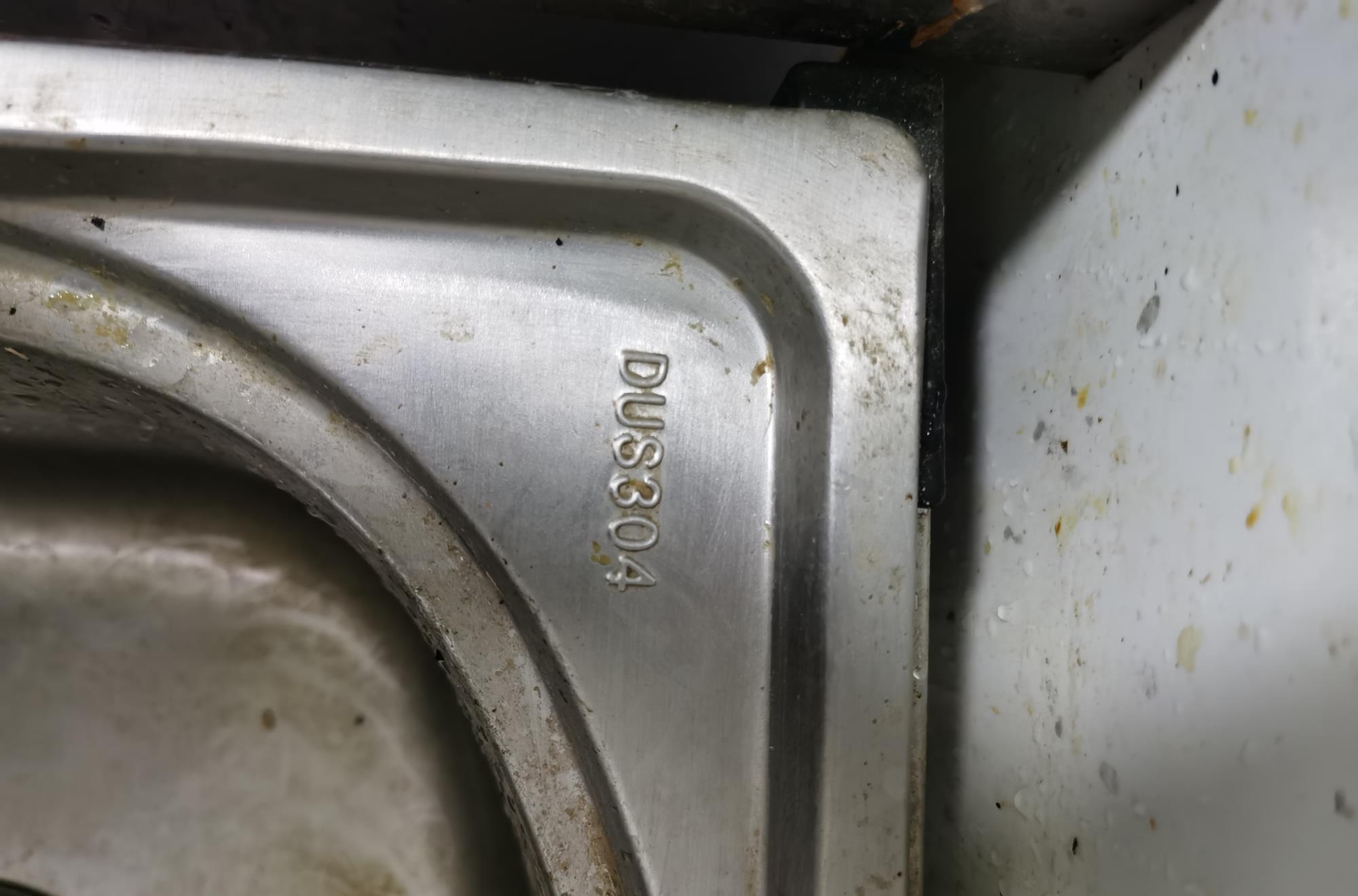 不锈钢餐具上印有DUS304，一定要当心！304和316不锈钢选哪种？