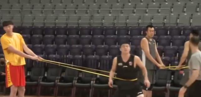 赵月看花花|姚明看到了吗？权威媒体：CBA论实力排世界第34，工资支出却排第3