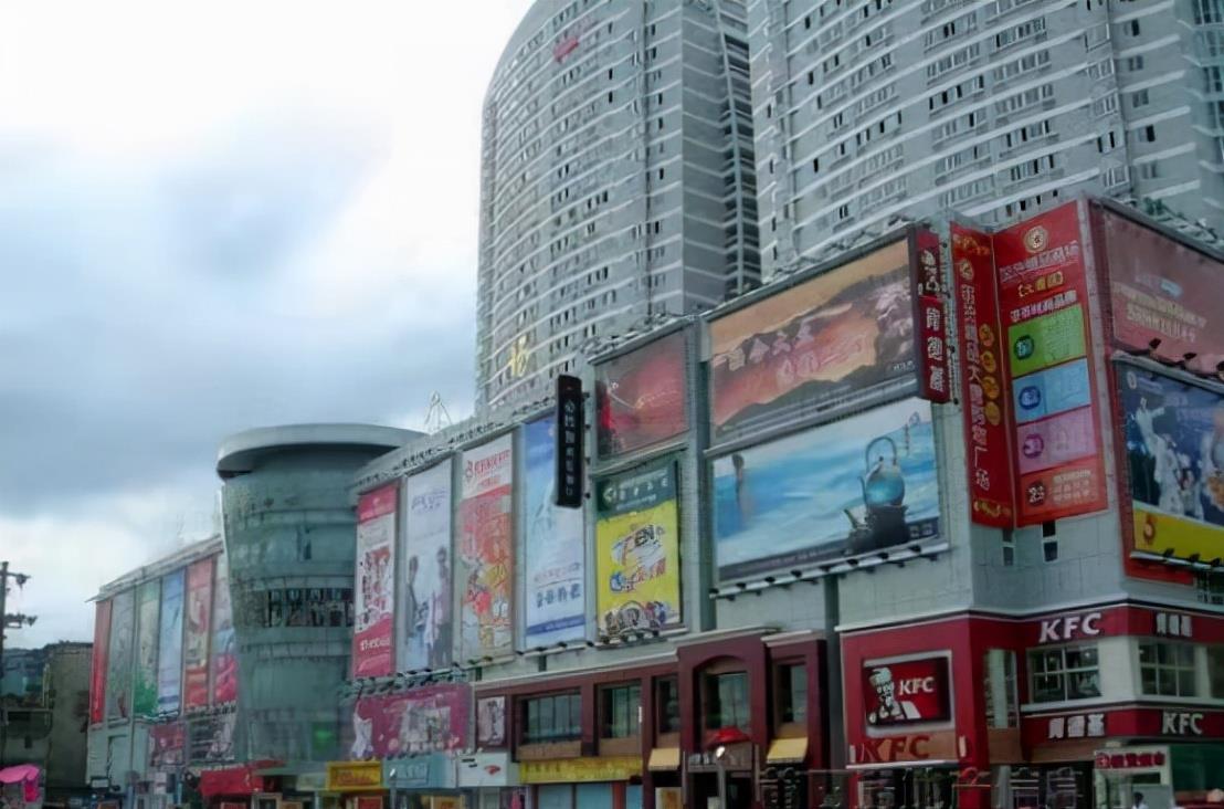 小超侃事|曾经莆田繁华的商业广场,如今一片冷清门可罗雀,问题出在哪?