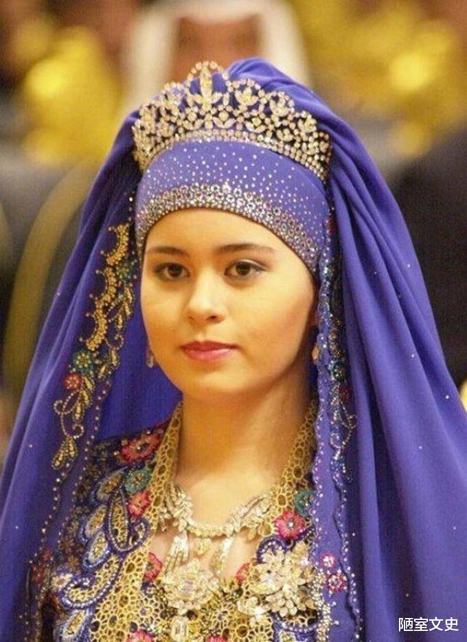 文莱 文莱32岁公主：身披“钻石山”下嫁平民，旷世婚礼持续了8天