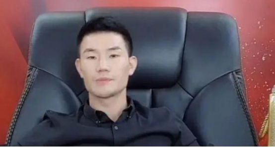 谢孟伟|谢孟伟为啥一心想当大网红？看看他的豪宅吧，这就是现实！