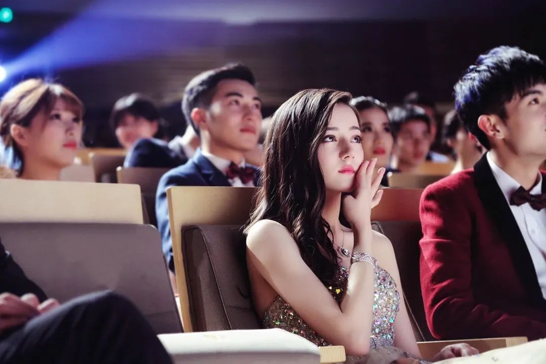 云南虫谷|迪丽热巴，别随遇而安了