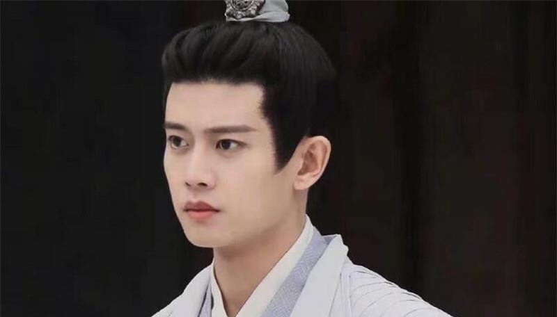 欢欢妈育儿|《周生如故》男主遭受剔骨之刑，女主跳楼殉情，结局悲惨