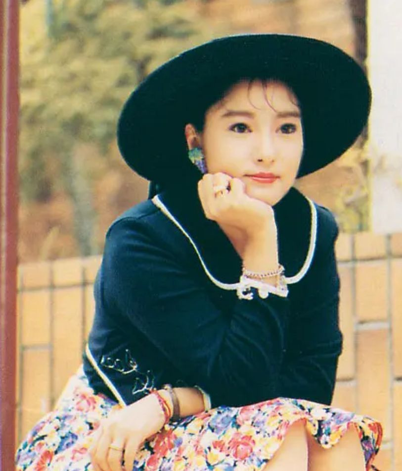 雪梨|雪梨：辜负张国荣，17岁爱上徐少强，18岁未婚生子，却遭对方抛弃