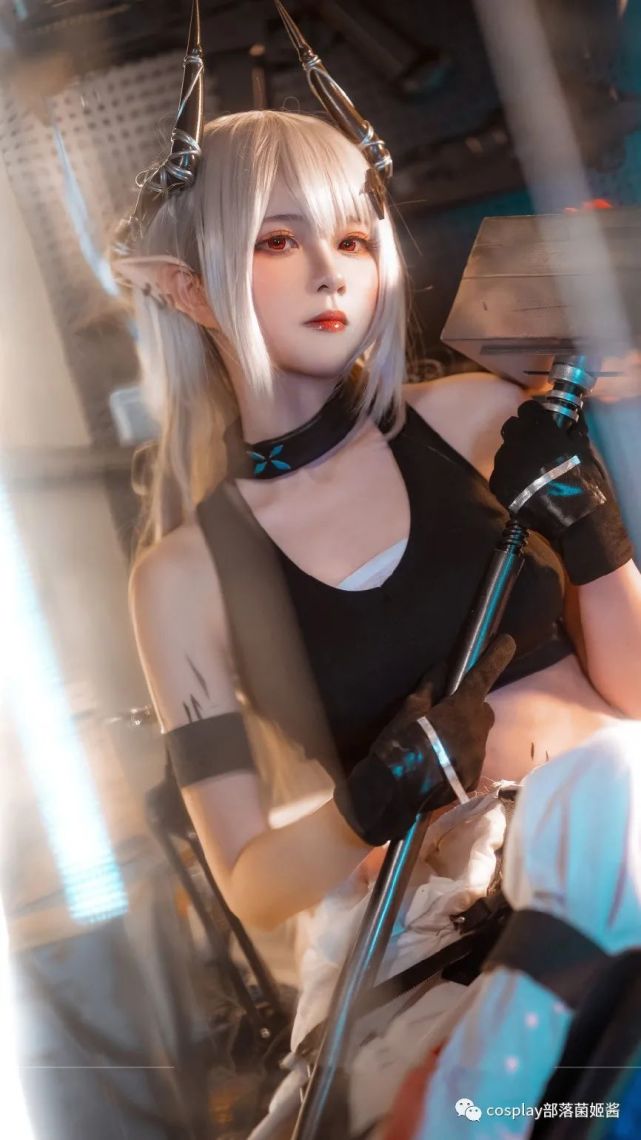 明日方舟|cos：明日方舟cos正片?泥岩精二@阳炎型