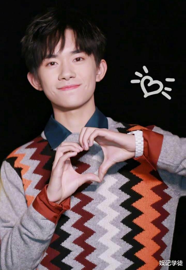 张韶涵|新年茶话会大腕云集：刘德华穿唐装献唱，张韶涵已连续两次受邀参加