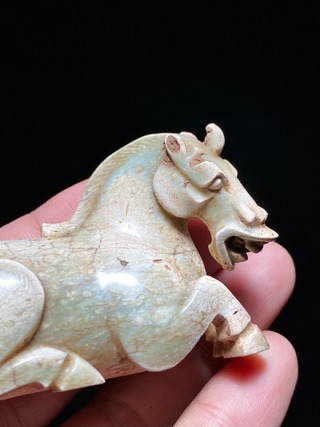 |汉 和田玉 鸡骨白 玉马 卧马 摆件 把件