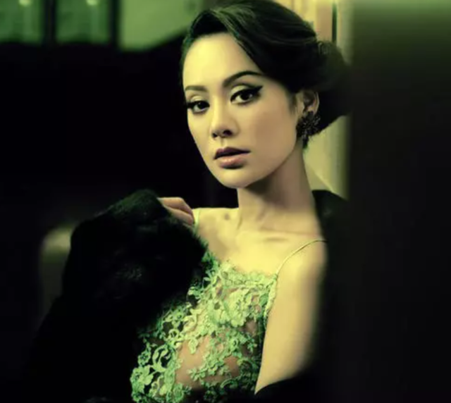 运动|49岁的宁静，体重多年保持90斤，直言：保持身材这2点要做好