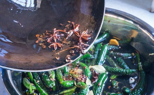 夷洛妃|蚝油腌黄瓜怎么做？