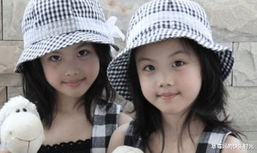 草莓妈的快乐时光 双胞胎姐妹从小走散，20年后重逢差距太大，站在一起像母女