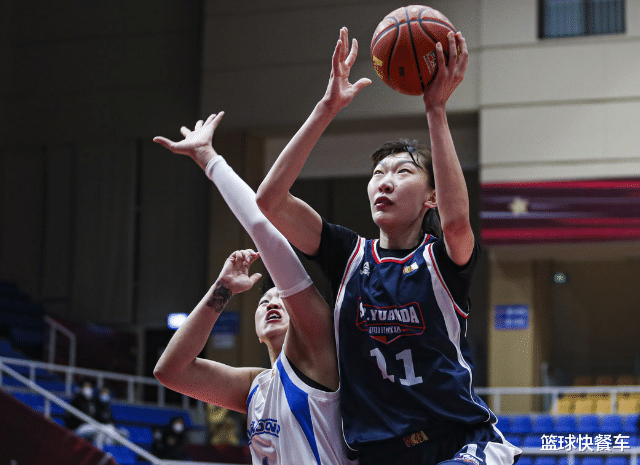 四川男篮|狂轰66分23板！女周琦制霸禁区 2战诠释超级中锋风采！