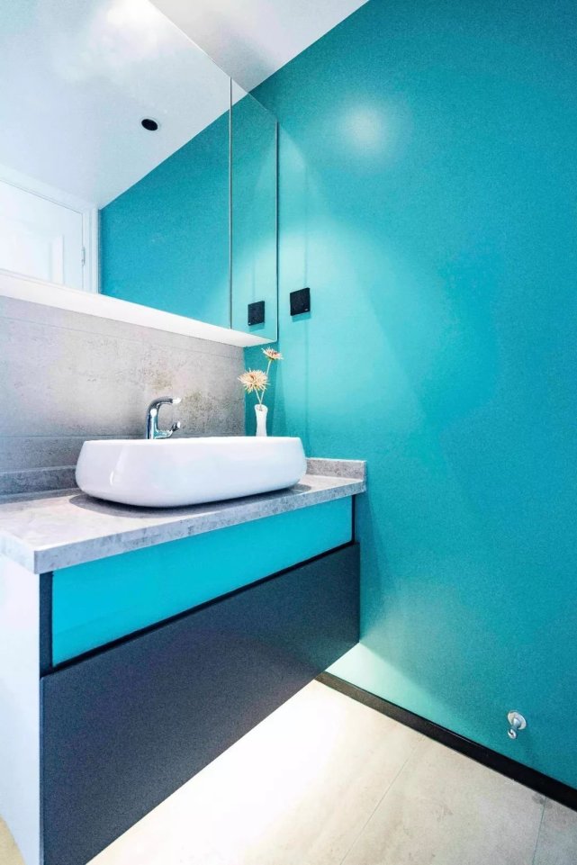 110平现代风二居室，开放式的厨房及书房时尚前卫！