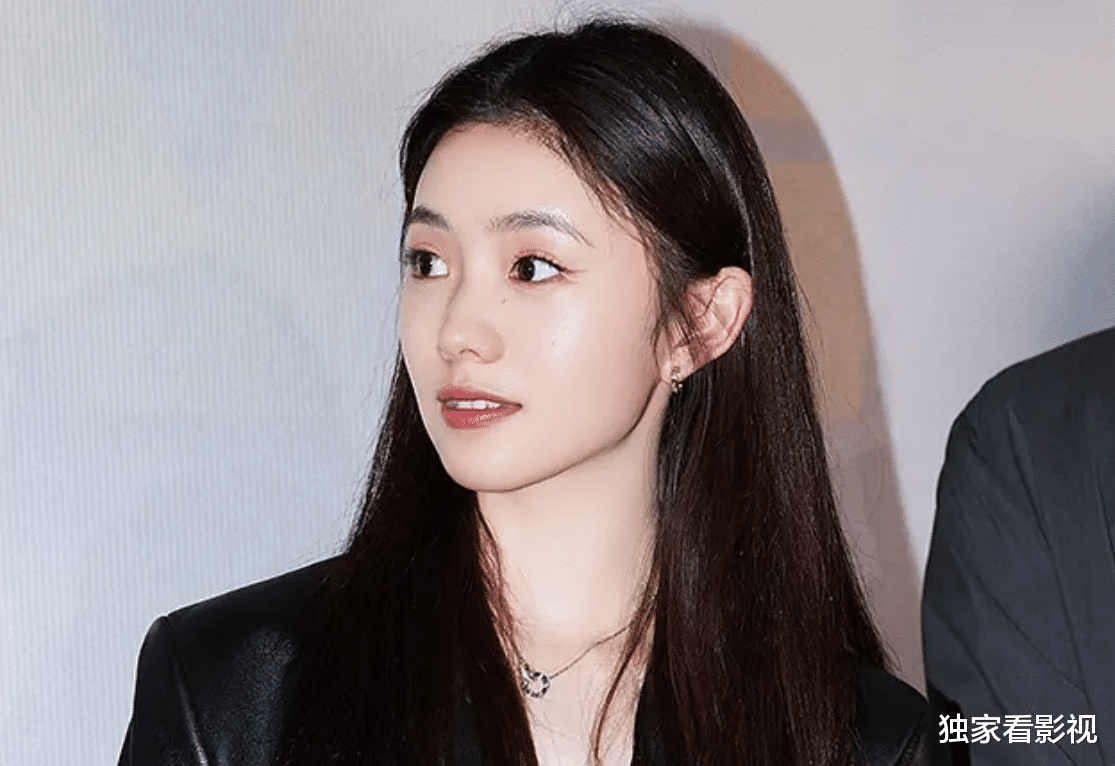 刘浩存|刘浩存跟张艺谋老婆有同一特质，演戏青涩的她为何反复被国师偏爱