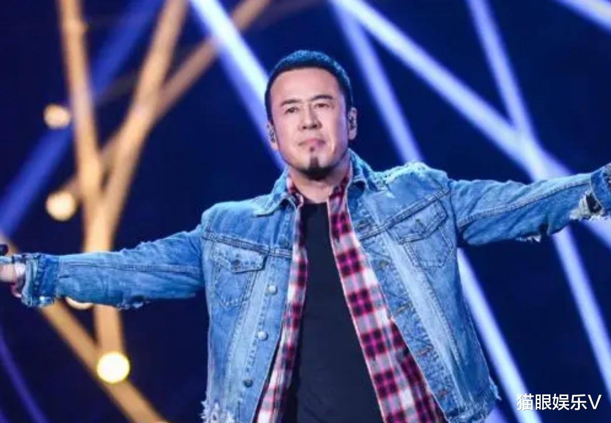 杨坤|歌手杨坤发文惹争议！疑似暗讽一大批明星，还曾批评杨幂不会唱歌