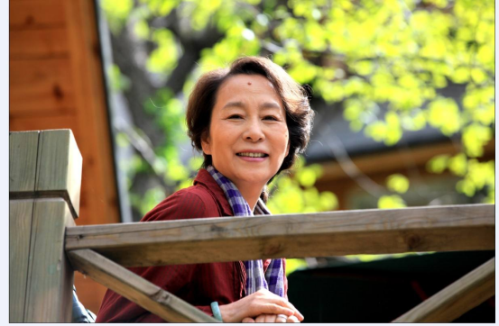 奚美娟|“满贯影后”奚美娟：与潘虹同窗，39岁产子被弃，前夫已另娶