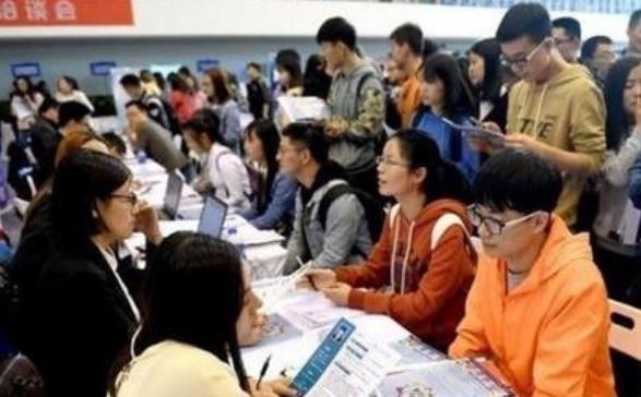 求职|南大一博士找工作被11所大学婉拒，原因很扎心，博士不吃香了吗？