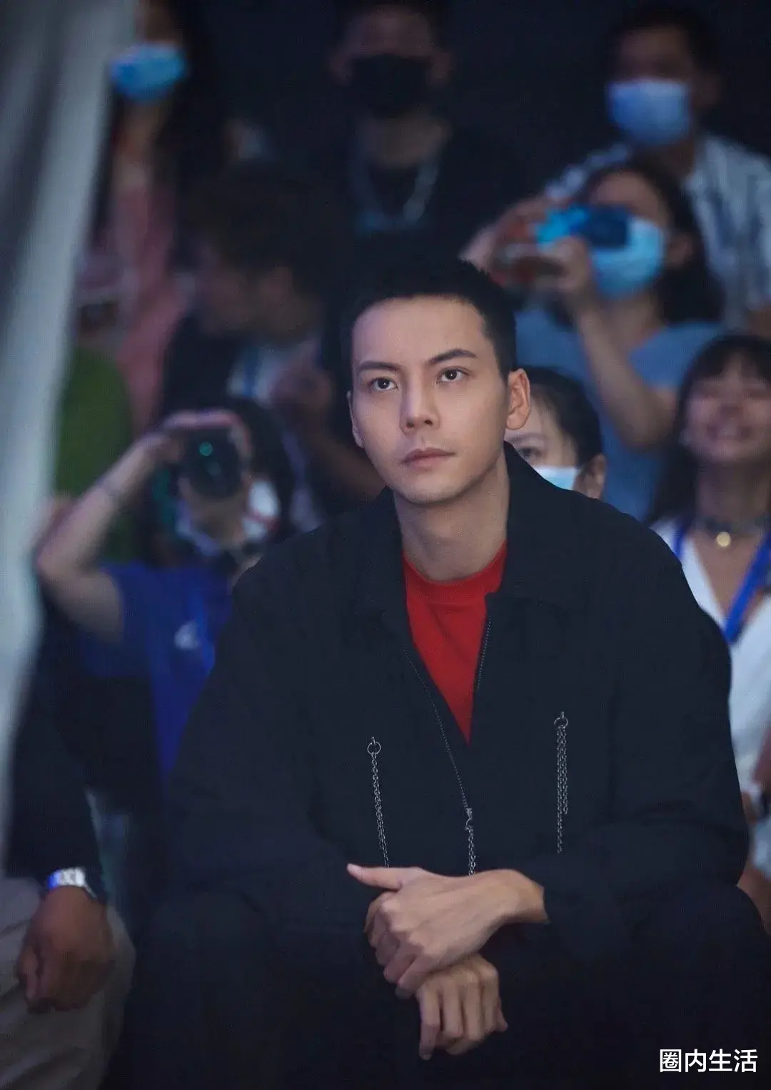 陈伟霆|陈伟霆和赵丽颖重归于好，二人的通稿里充斥着粉红泡泡