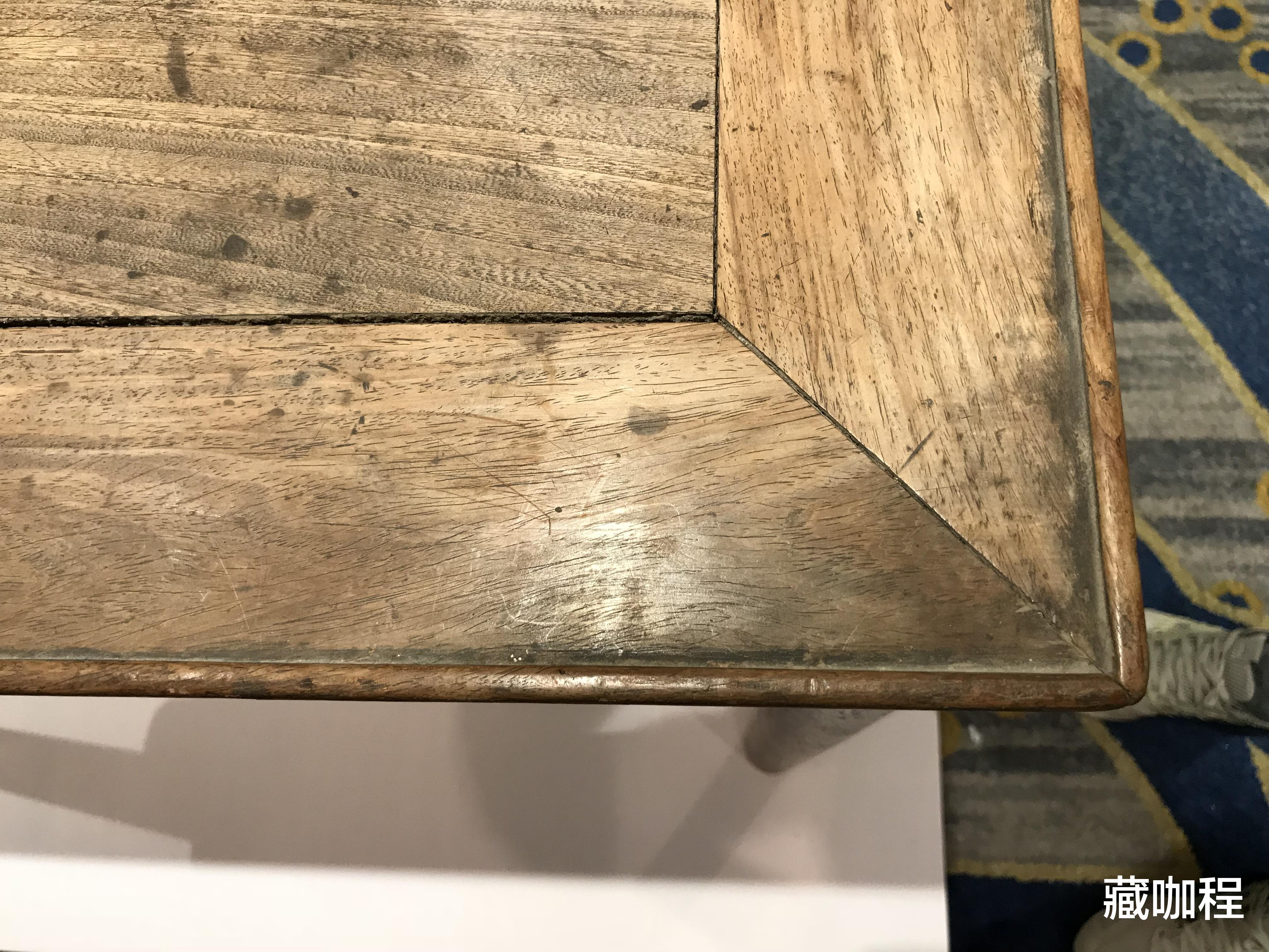 |恰好一桌一屏加两几，黄花梨平头案287万成交