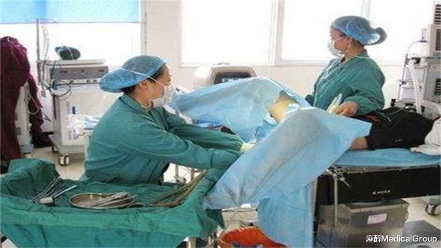 麻醉MedicalGroup|人流室内，无奈的女人，她何尝不想要这个孩子？