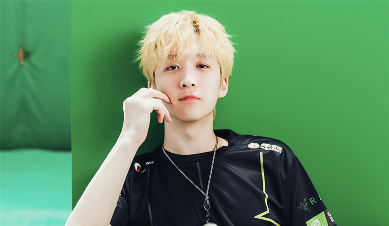 gk|PUBG立场杯开赛，4AM出师不利，Forever独扛大旗“昙花再现”