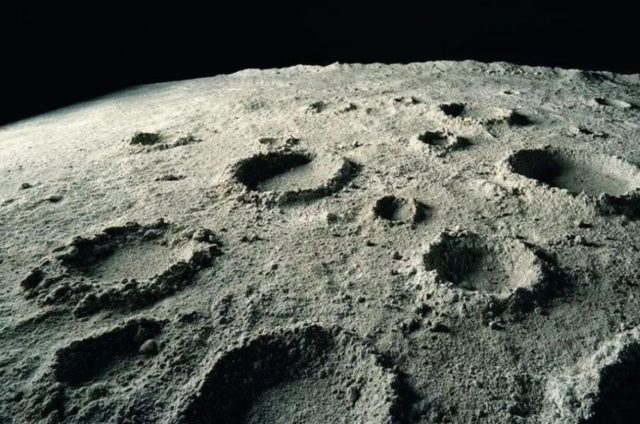 火星距离地球2亿公里,宇航员如果前往火星,需要多久?