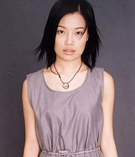 容祖儿|因为长得丑被炒鱿鱼，她却靠一副好声音称霸至今，8岁到80岁都粉她