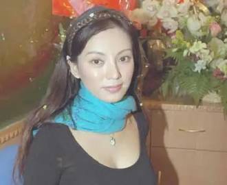 李云迪|李云迪被剽姐爆料：室内带着帽子口罩不开灯，二返开高价他都认不出