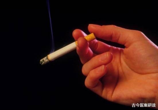 医生|吃一口等于5斤木耳，医生：血脂高的人敞开吃，血管或可“一通到底”