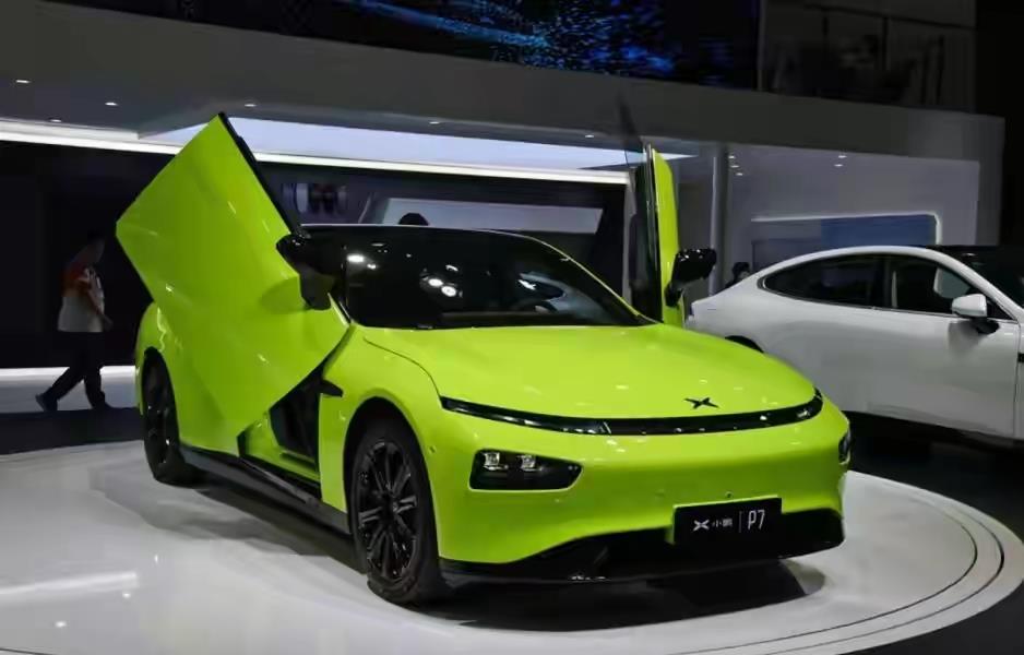 装记 小鹏P7又要火了,首月订单破4万,仅36万就有百万档次