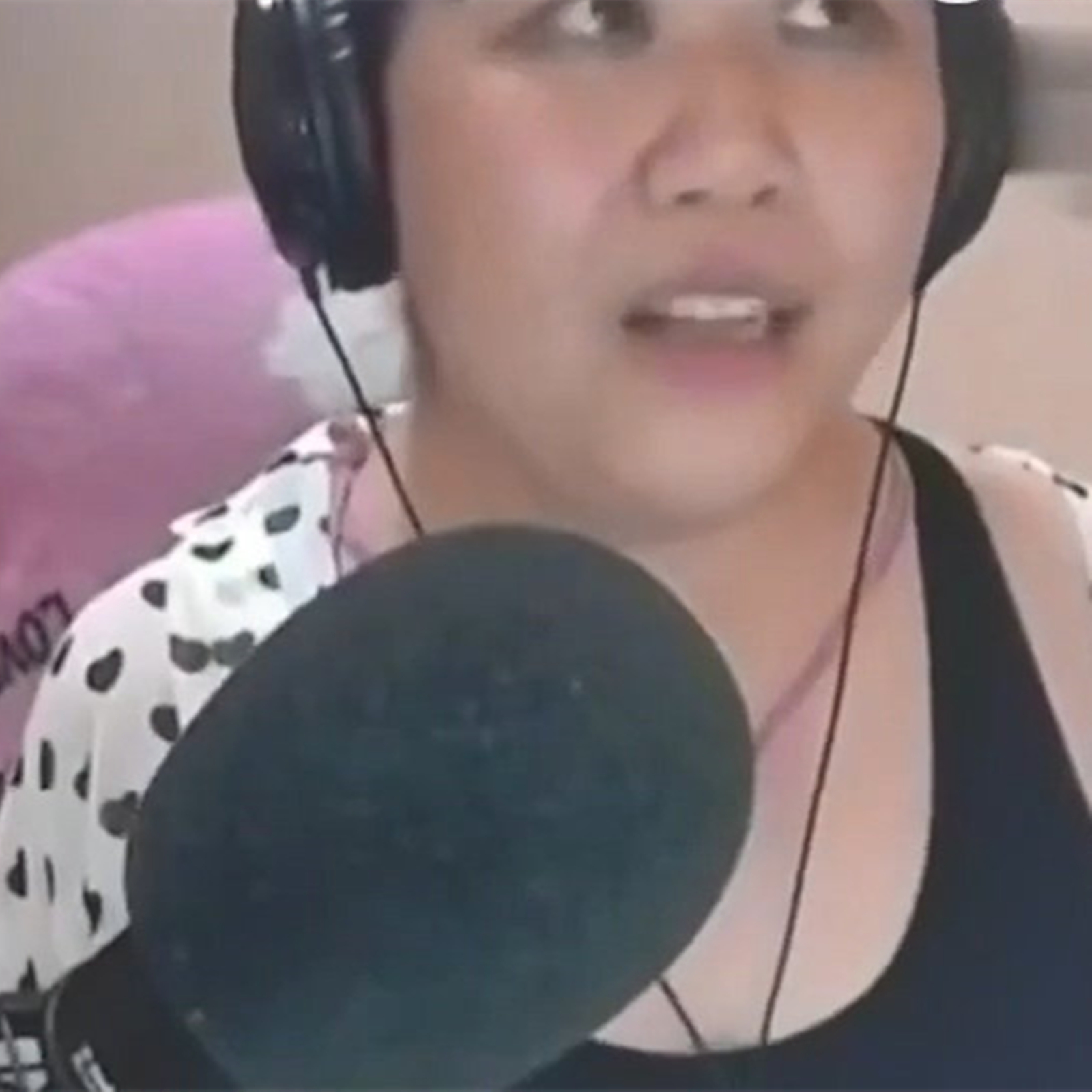 乔碧萝殿下|又“翻车”？网红镜头前“厦门林志玲”，素颜照堪比“乔碧萝”