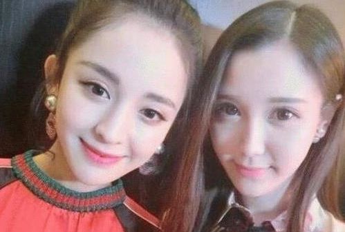 明星|有种“献丑”叫网红和明星的合影，相机变照妖镜，李现来搞笑的吗