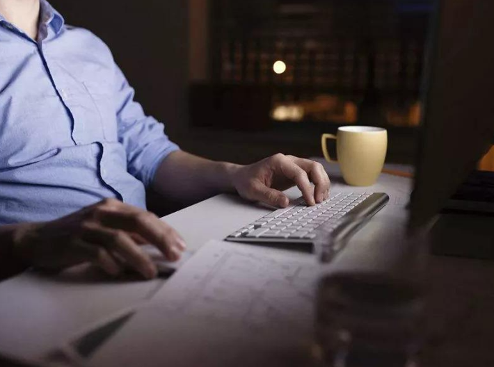 |985学霸“日程表”曝光：一个人的可怕之处，是将自律当成习惯