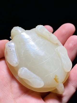 和田玉籽料|清 和田玉籽料 白玉 龙龟 摆件 把件 纸镇