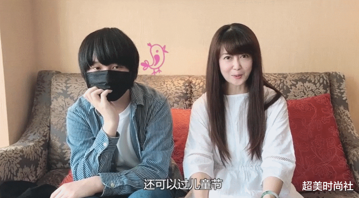 刘海|52岁孟庭苇被赞太年轻,刘海粉裙甜美范,如何拗出少女感