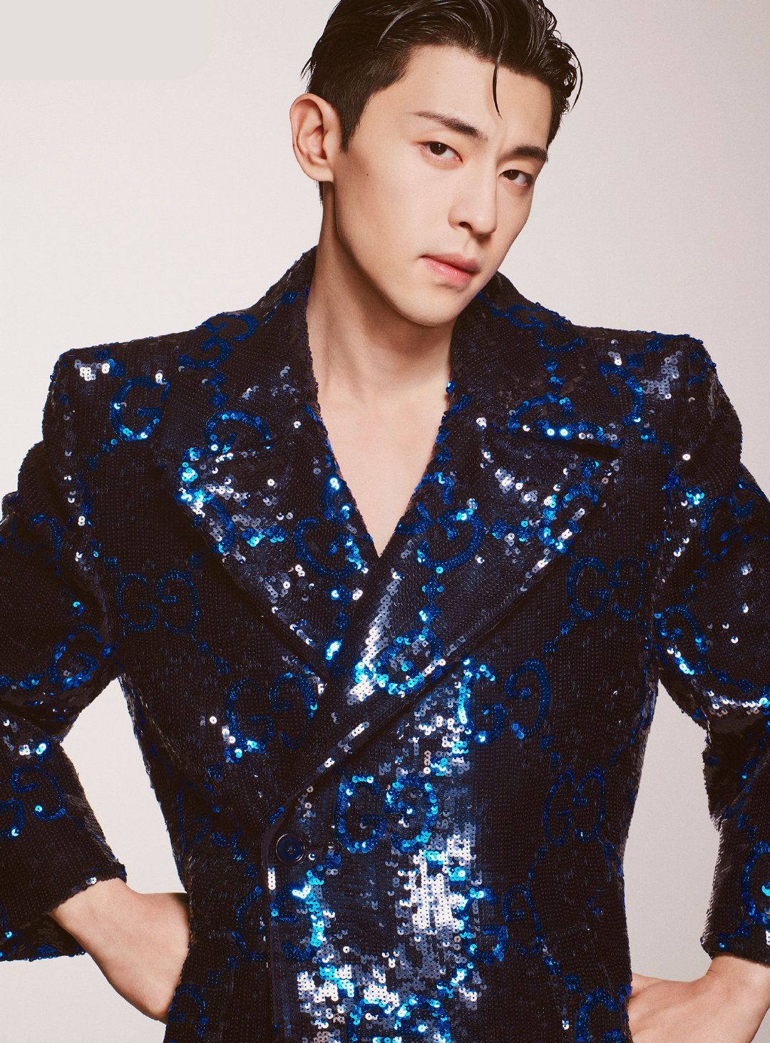 杨洋|当邓伦遇上刘雯，西装造型默契十足，绅士与酷飒风格完美碰撞