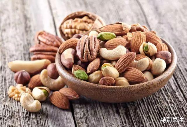 特别关注 冬季宁可不吃肉，也要多吃这3种零食，营养美味比吃肉还香！