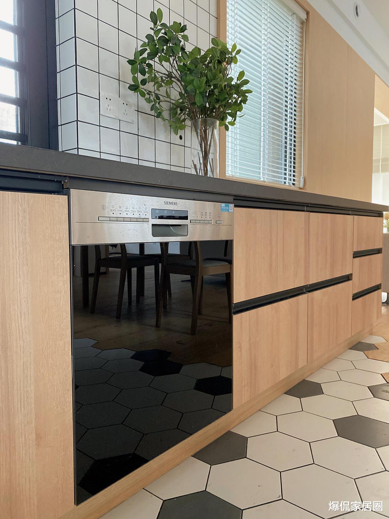 爆侃家居圈|长沙发现一户人家，装修那叫一个高级！行内人：至少造价40W+