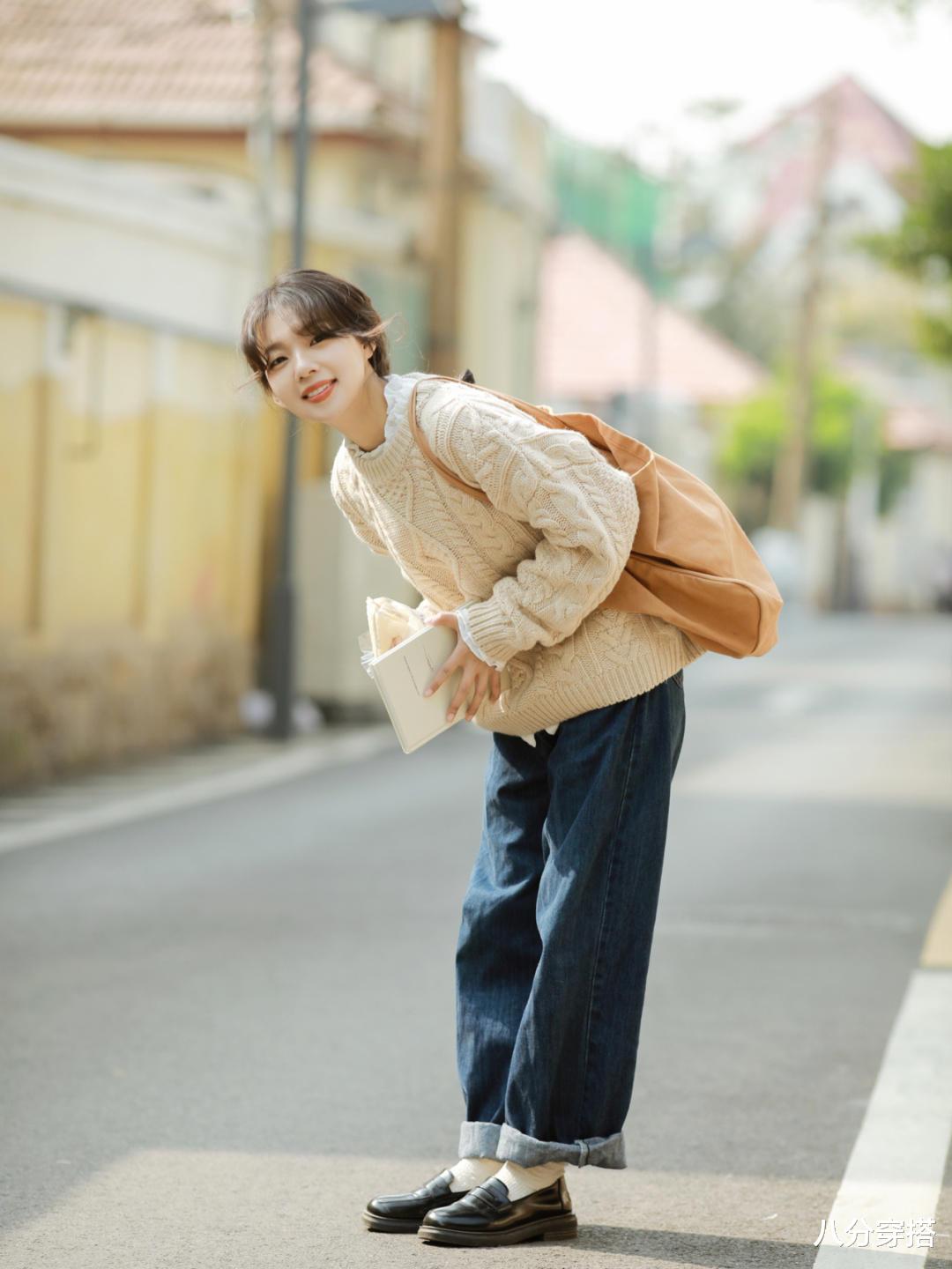 八分穿搭 小个子要学会穿“毛衣”,看这位博主的几组时尚造型,显高又洋气