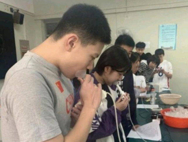 运动|肺不好的人要注意,少吃2物,肺功能会越来越好