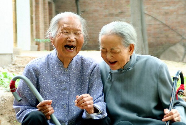 穿衣搭配|2021在成都考养老护理员等级证书有什么用？
