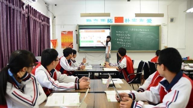 家有二宝育儿|开学一周实录,老师连连哭诉,孩子没人照顾,只因课后延时服务