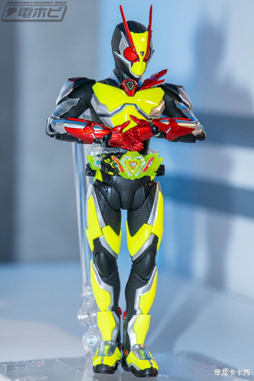 手办|假面骑士02伊兹版手办展会实物 不放01做对比真的看不出来是伊兹