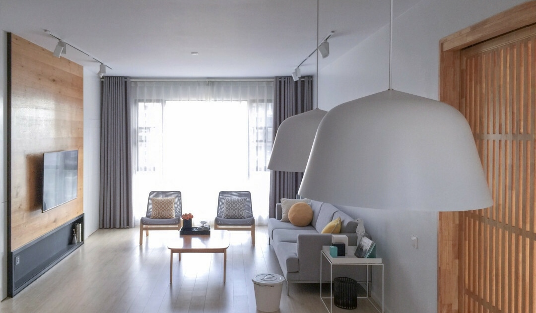 家居编辑麦月|极简风当道,无主灯横行,当下流行的装修设计,真的适合懒人吗?