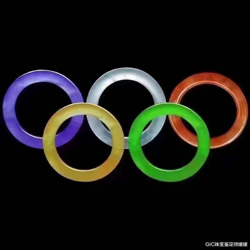 翡翠手串|七彩虹的颜色集中于一件首饰，多彩翡翠手串，将色彩之美娓娓道来