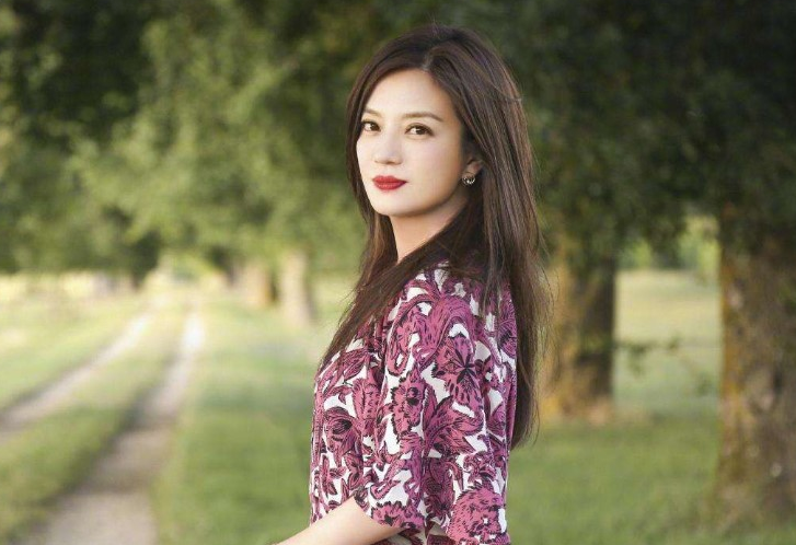 赵薇|被央视列入“黑名单”的3位女星，赵薇上榜，她再无翻身机会