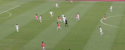 杨超声|2-0！中超奇葩一幕：出现拦网动作，杨超声空门踢飞，广州6场不败