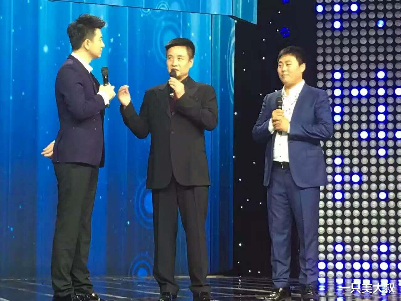 一个有心人 《星光大道》冠军，住5000万豪宅，“假农民”刘大成为何消失了？