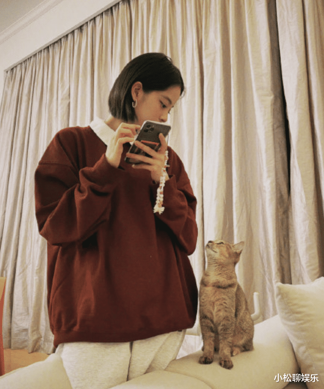 段奥娟|段奥娟发自拍称已经回国，这是放寒假了吧？期待更多的音乐作品